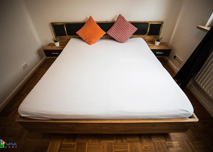 Barbat Home-ferienwohnung Im Holstenhofweg-2 *